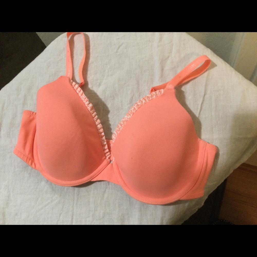 Victoria secret lightly line bra 36c